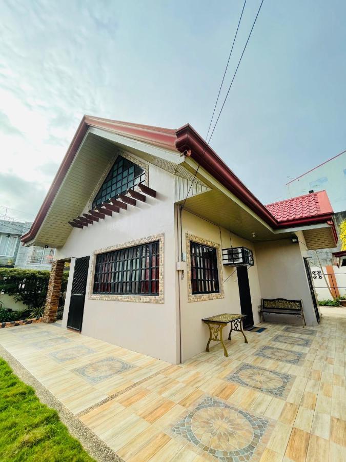 Vila Resthouse Fully Airconditioned W/ Private Parking Tuguegarao City Exteriér fotografie