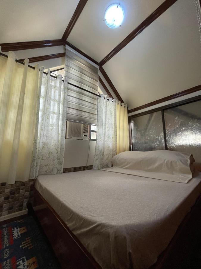 Vila Resthouse Fully Airconditioned W/ Private Parking Tuguegarao City Exteriér fotografie